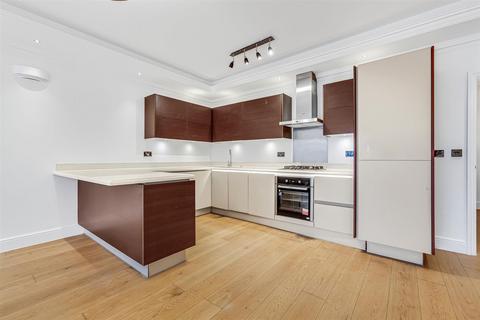 3 bedroom flat for sale, White Hart Lane, Barnes, London, SW13