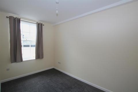 2 bedroom apartment to rent, High Street, Ilfracombe EX34