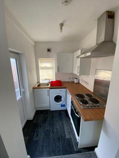 3 bedroom terraced house to rent, Coniston Street, Salford, Greater Manchester, M6