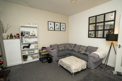 undefined, High Street, Llangefni LL77