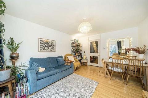 2 bedroom house for sale, Gilmore Road, London SE13