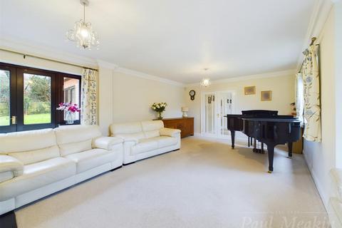 5 bedroom detached house for sale, Beech Avenue, South Croydon