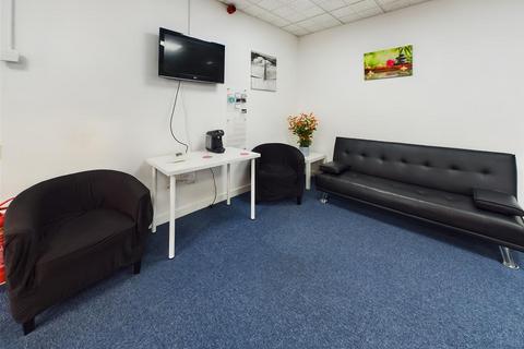 Office to rent, Seventh Avenue, Gateshead NE11