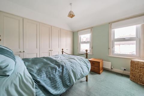 32 Mint Road, Wallington, SM6 0TY