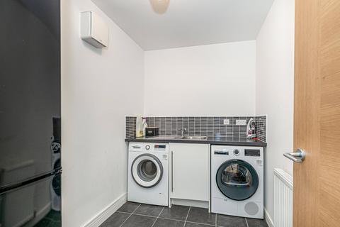 1 Seres Drive, Clarkston, Glasgow, G76 7PJ