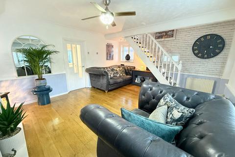 3 bedroom semi-detached house for sale, Wellfield Road, Hall Green