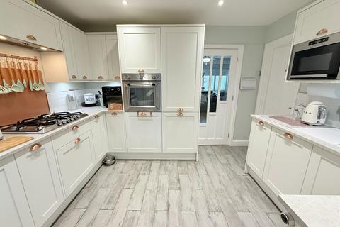 3 bedroom semi-detached house for sale, Wellfield Road, Hall Green