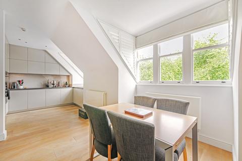 2 bedroom maisonette for sale, GAINSBOROUGH GARDENS, HAMPSTEAD VILLAGE, LONDON NW3