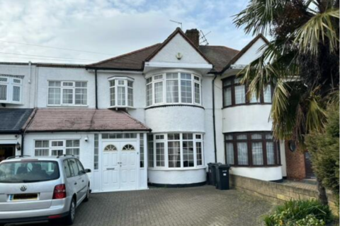 4 bedroom terraced house for sale, Wensleydale Avenue, Ilford, Essex