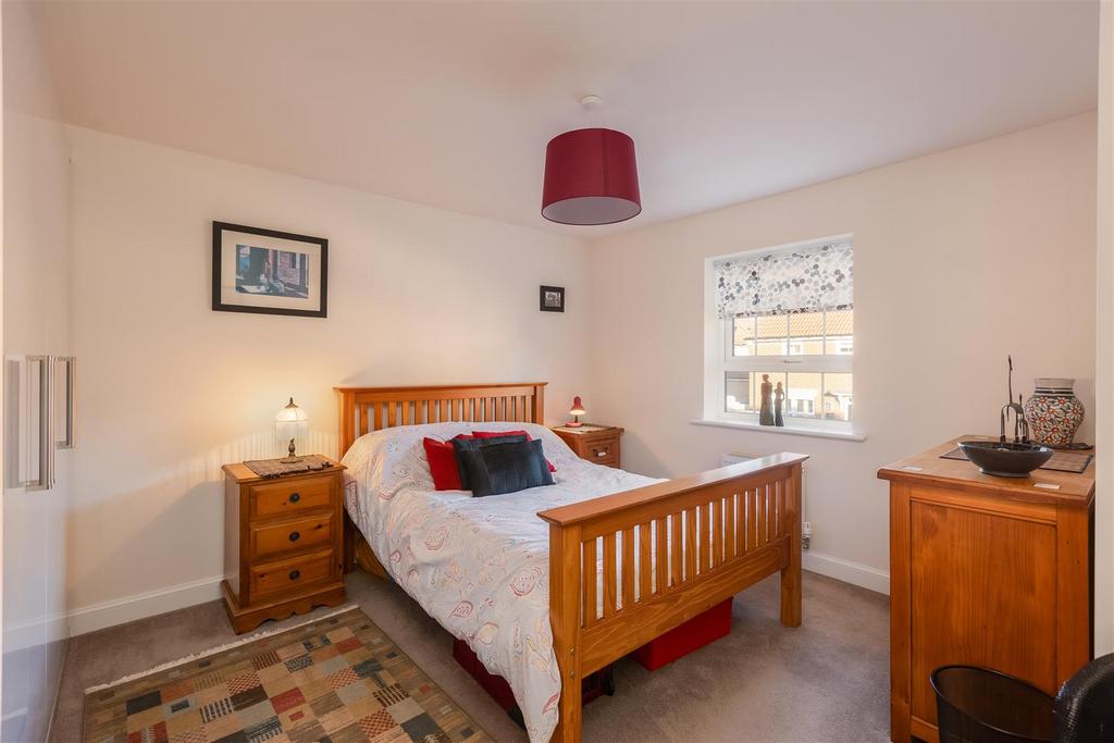 Derwent Road 85 Bedroom 2-1.jpg