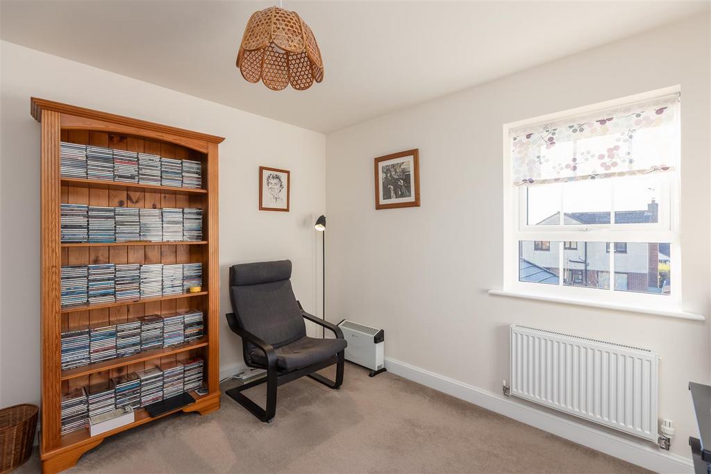 Derwent Road 85 Bedroom 3-1.jpg