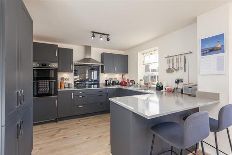 85 Derwent Road, Pickering, YO18 7UA