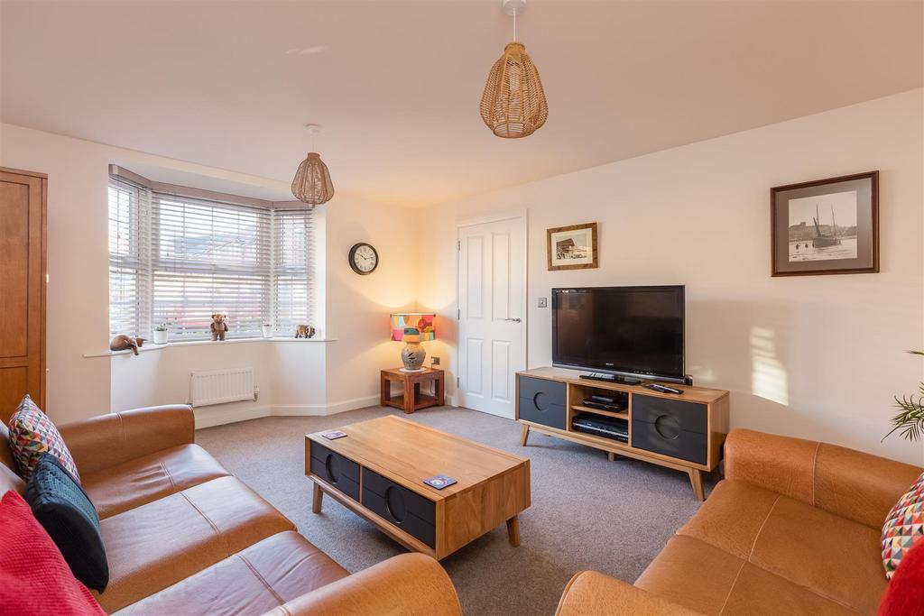 Derwent Road 85 Sitting Room-2.jpg