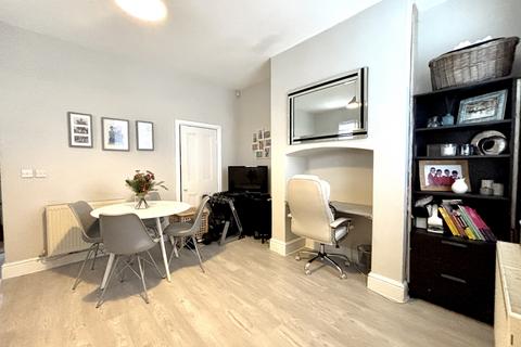 23 Apsley Road, Denton, Manchester, M34 3HE