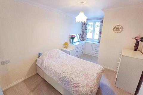 2 bedroom apartment for sale, Sandbanks Road, Lilliput, Poole, Dorset, BH14