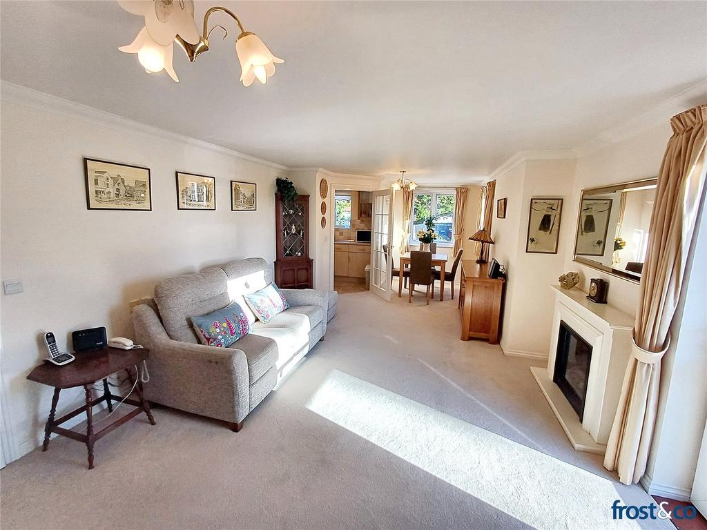 Living/Dining Room