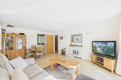 2 bedroom flat for sale, Alta Vista Road, Paignton