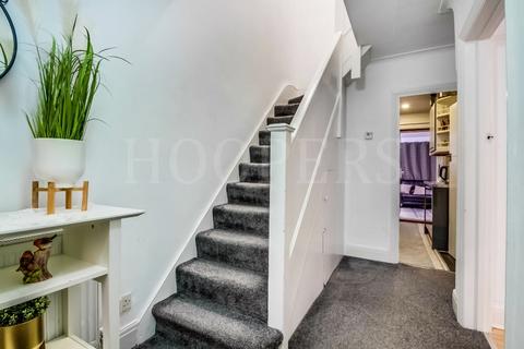 3 bedroom terraced house for sale, Kenwyn Drive, London, NW2