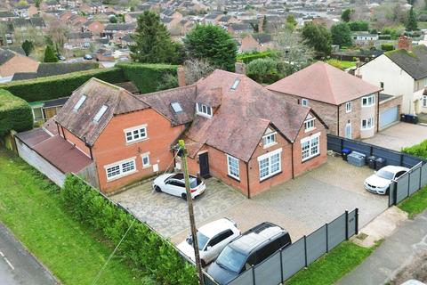 5 bedroom detached house for sale, Badby Road West, Daventry NN11