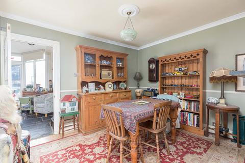 74 West Street, Crawley, RH11 8AW