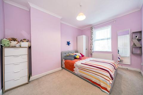 3 bedroom end of terrace house for sale, Meridian Road, Charlton, SE7