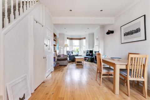 2 bedroom terraced house for sale, Conway Road, London, N15