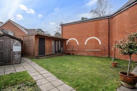 4 bedroom terraced house to rent, Swallowtail Grove, Frimley, Camberley GU16