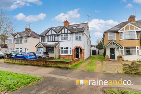 3 bedroom semi-detached house for sale, Green Lanes, Hatfield