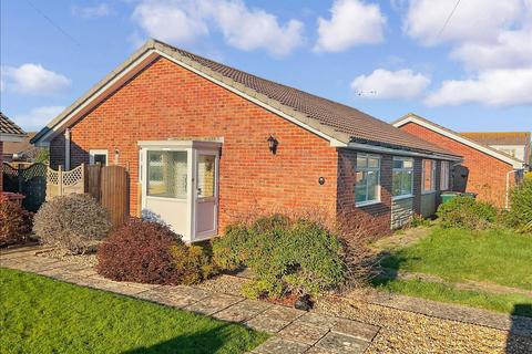 2 bedroom semi-detached bungalow for sale, Glen Crescent, Selsey, West Sussex