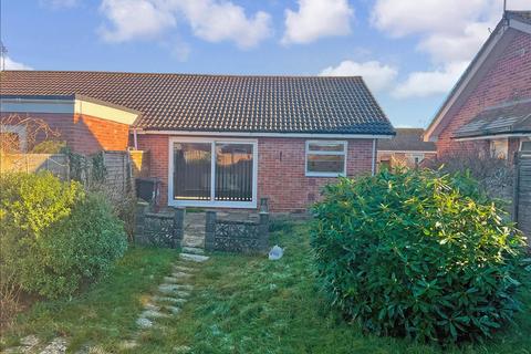 2 bedroom semi-detached bungalow for sale, Glen Crescent, Selsey, West Sussex