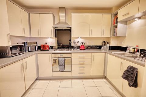 1 bedroom apartment for sale, Bowsher Court, Ware SG12