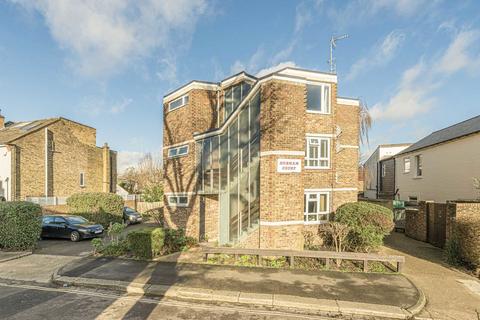 1 bedroom flat for sale, Sunnyside Road, Teddington TW11