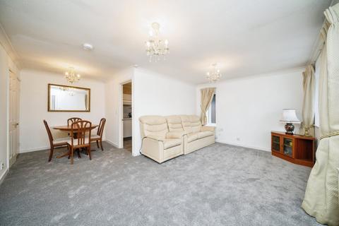 2 bedroom semi-detached bungalow for sale, Oakmead Green, Epsom KT18