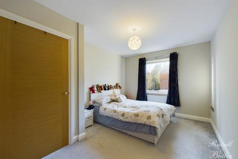 2 bedroom apartment for sale, Station Gardens, Buckingham