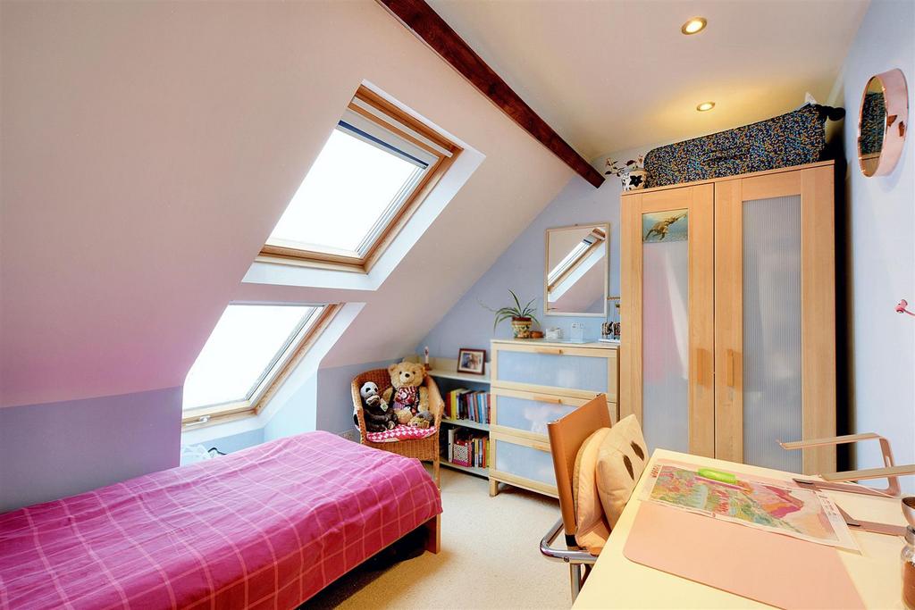 Bedroom 4 1.jpeg