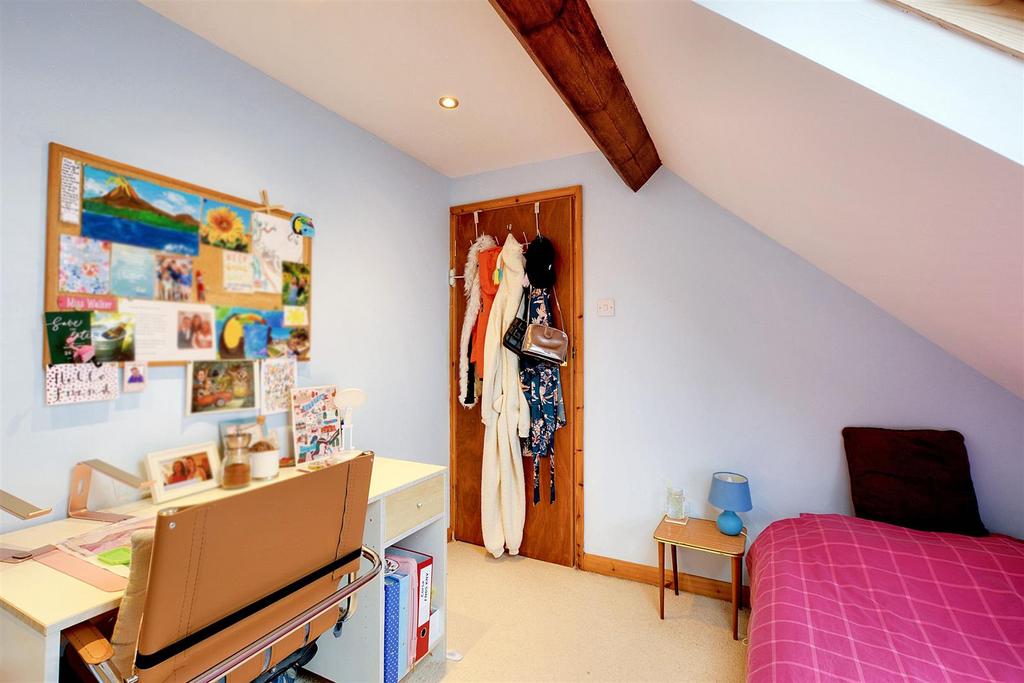 Bedroom 4 2.jpeg