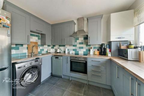 2 bedroom flat for sale, Sidney Street, LONDON