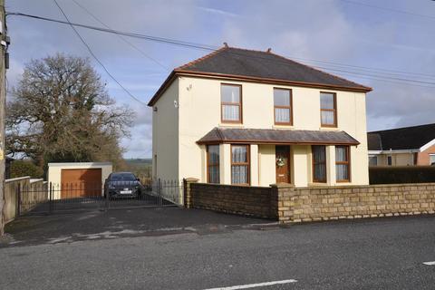 4 bedroom detached house for sale, Pwll Trap, St. Clears, Carmarthen