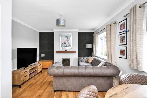 24a Beaconsfield Road, Epsom, KT18 6HD