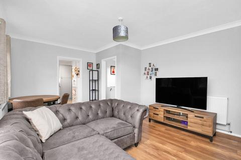 24a Beaconsfield Road, Epsom, KT18 6HD