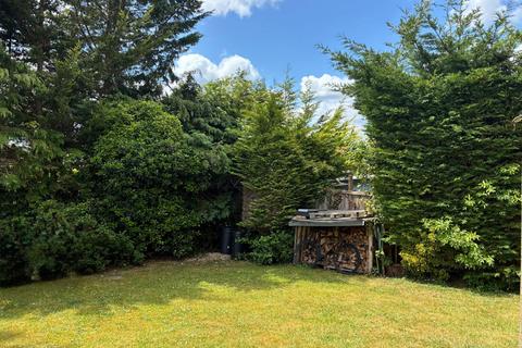 24a Beaconsfield Road, Epsom, KT18 6HD