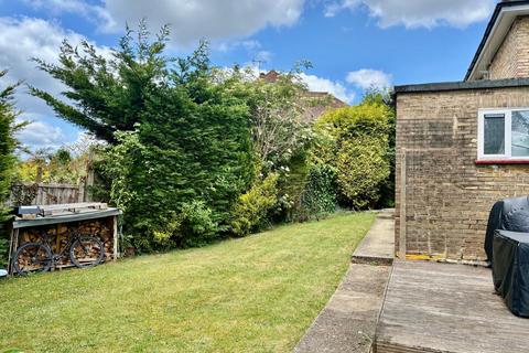 24a Beaconsfield Road, Epsom, KT18 6HD