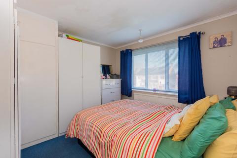 19 Laurel Close, Colnbrook, Slough, SL3 0QB