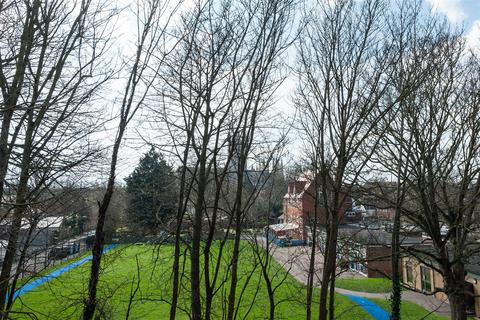 4 bedroom end of terrace house for sale, Old Ruttington Lane, Canterbury