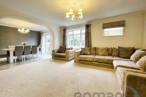 5 bedroom end of terrace house for sale, Newton Way, Tongham, Farnham