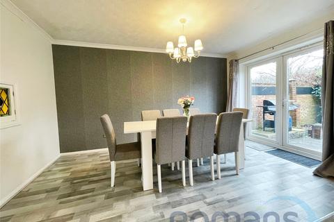 5 bedroom end of terrace house for sale, Newton Way, Tongham, Farnham