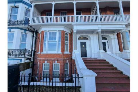 1 bedroom flat to rent, Lewis Crescent, Margate CT9