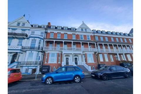 1 bedroom flat to rent, Lewis Crescent, Margate CT9