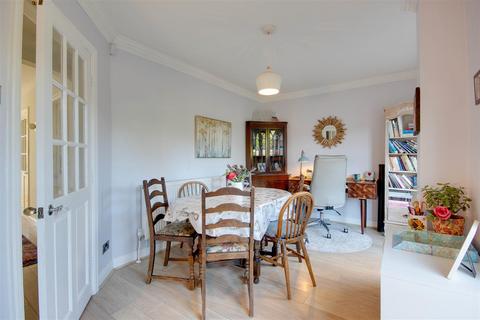 2c Mere Way, Swanland, North Ferriby, HU14 3QB