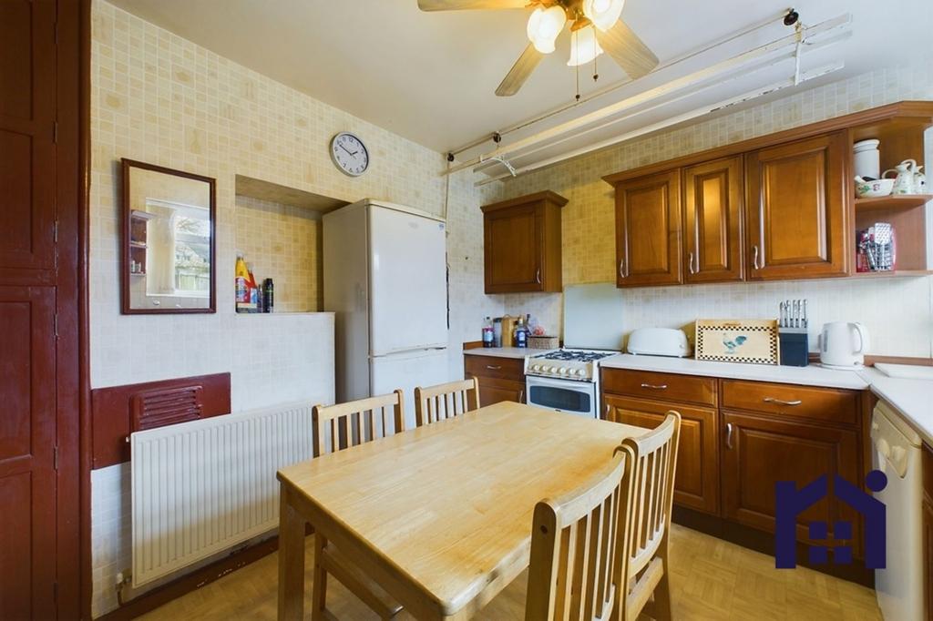 Dining kitchen